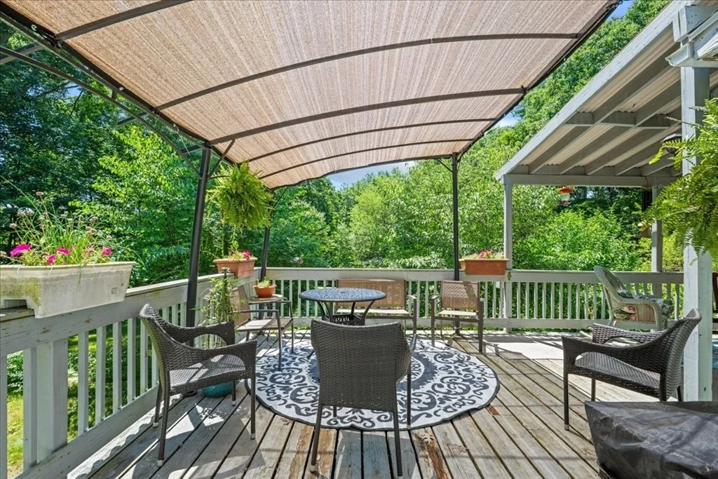 Photo of 237 Boston Rd