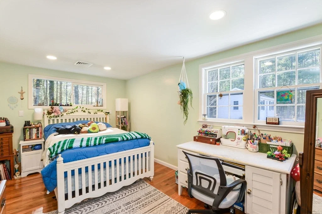 Photo of 74 Degrass Rd