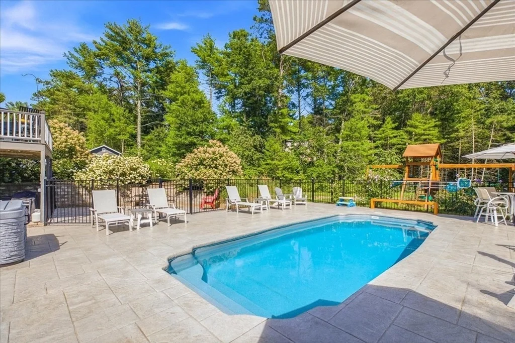 Photo of 31 Pond View Dr