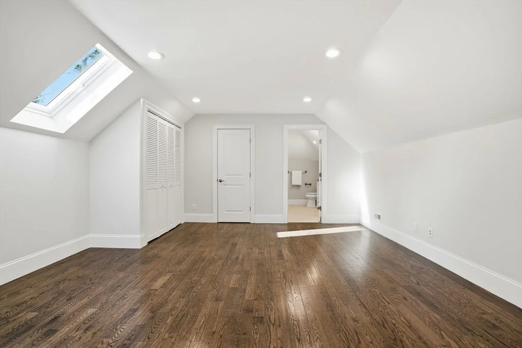 Photo of 9 Holton Road