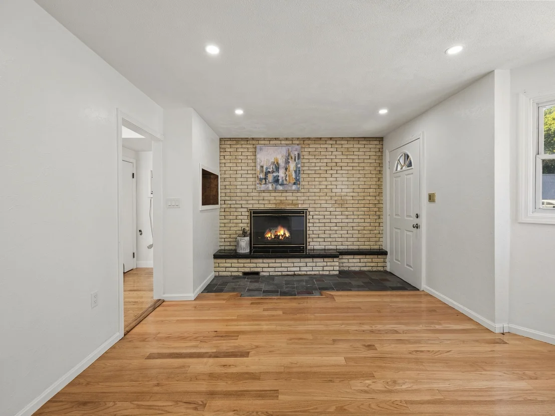 Photo of 12 Boston St