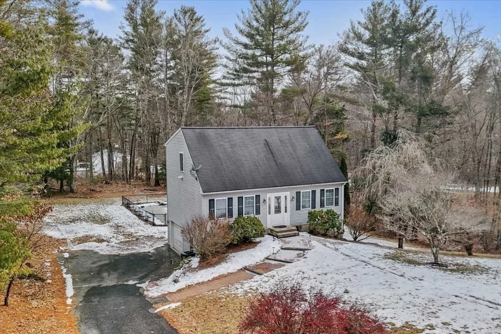 Photo of 38 Intervale Rd