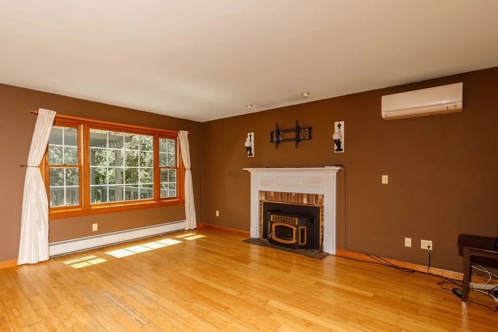 Photo of 1478 Conant Road