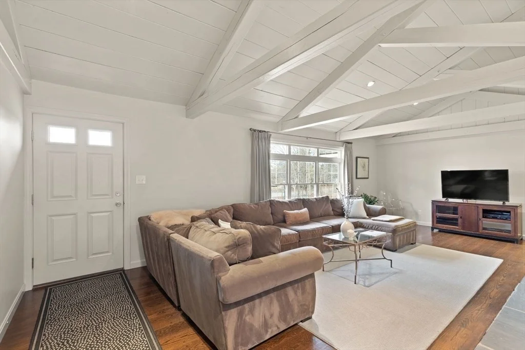 Photo of 76 Walnut St