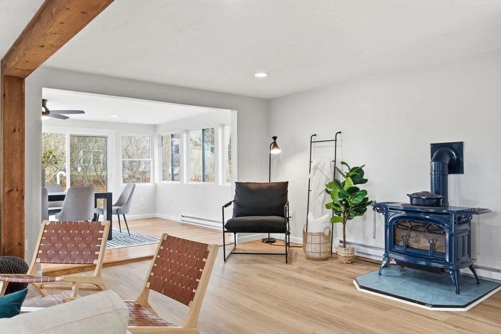 Photo of 40 Lake View Dr