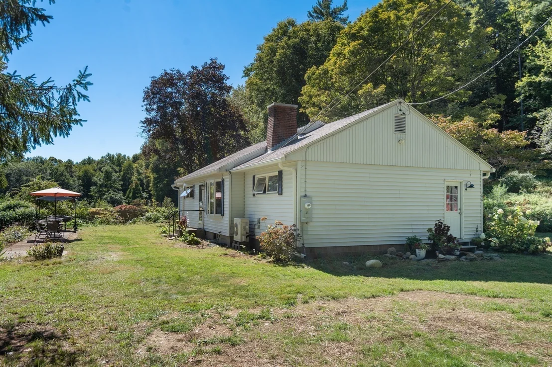 Photo of 396 Brattleboro Rd