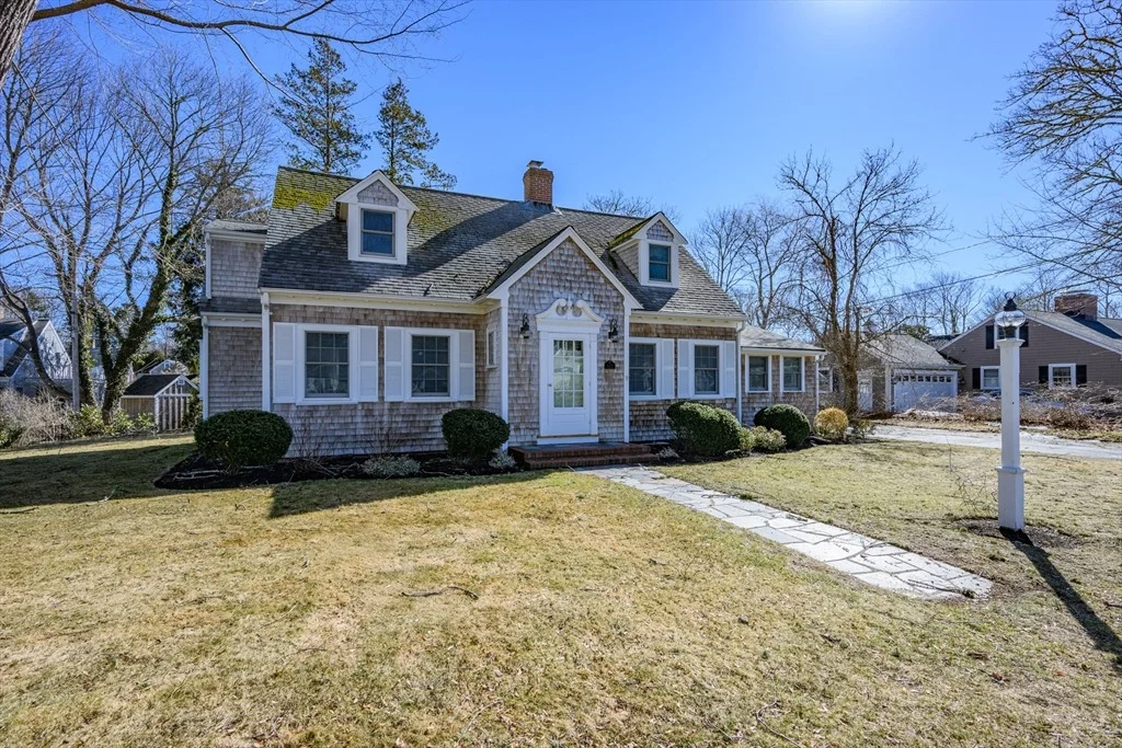 Photo of 122 Park Ave