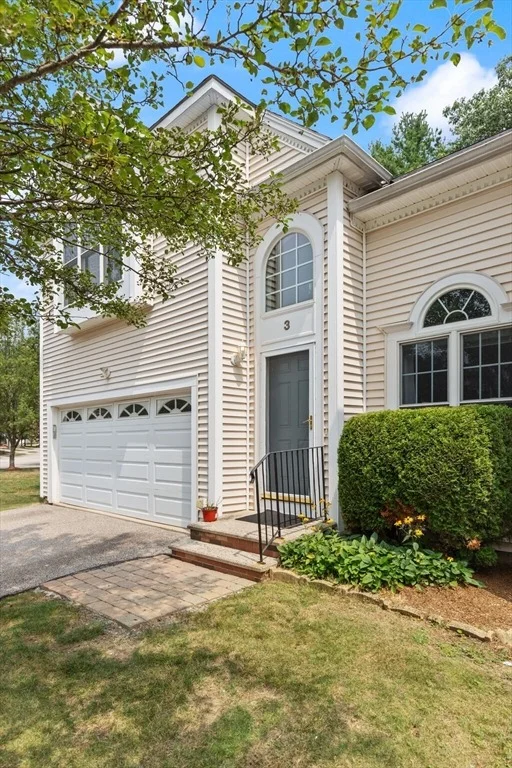Photo of Unit 3 at 3 Knowlton Cir