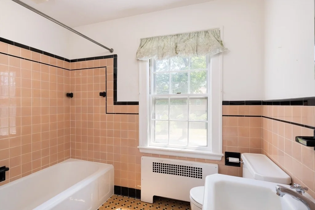 Photo of 59 Hinckley Rd