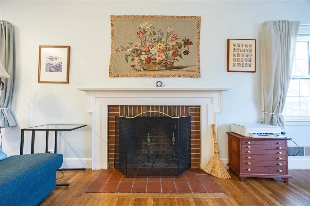 Photo of 51 Barnstable St