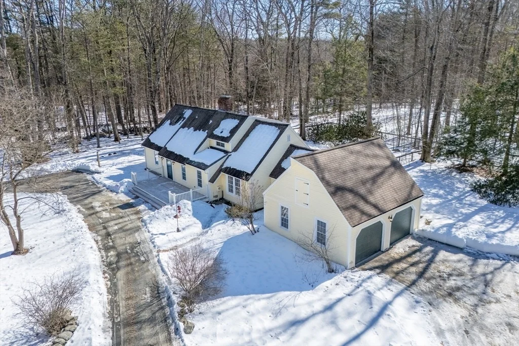 Photo of 125 West Bare Hill Road