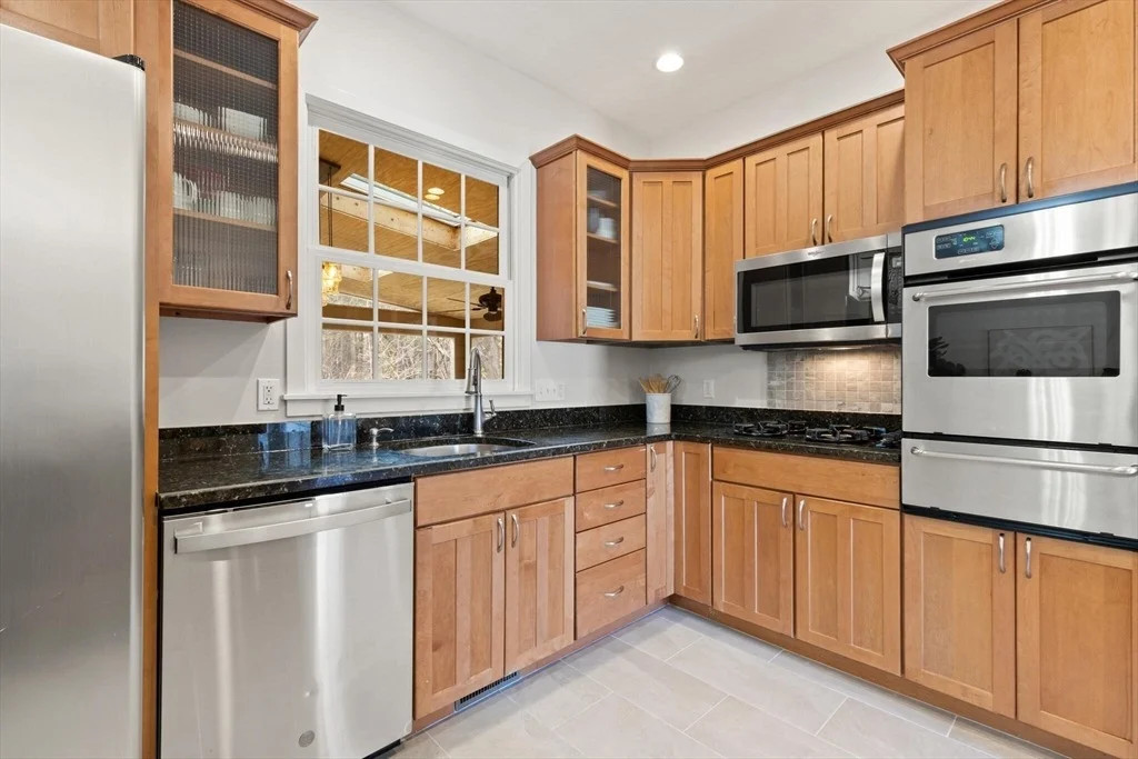 Photo of 31 Meadowbrook Rd