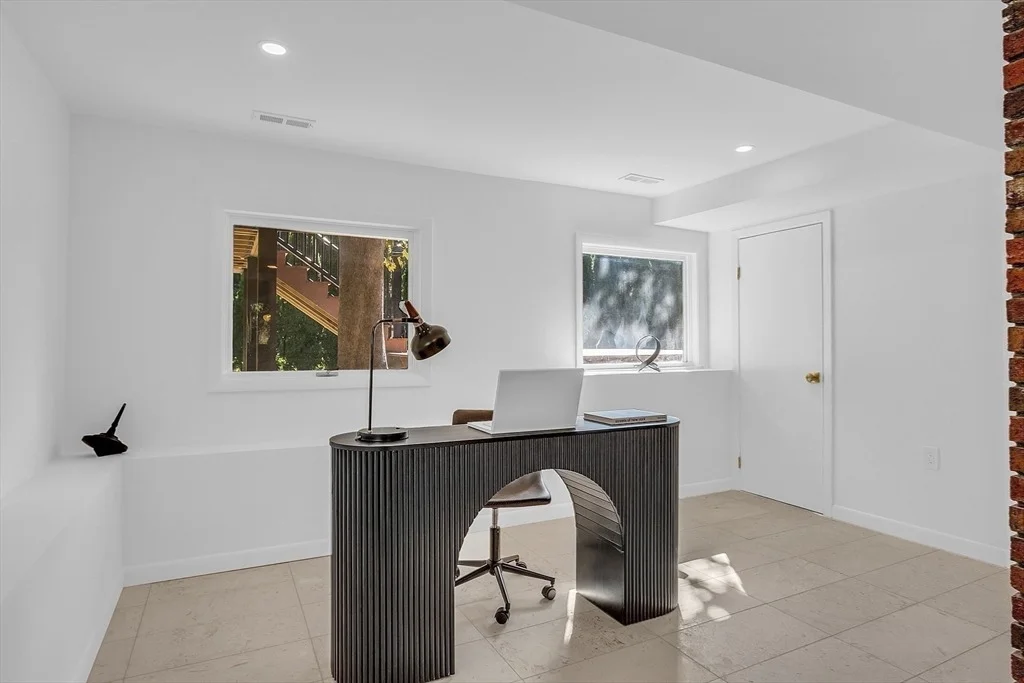 Photo of 6 Beaver Place