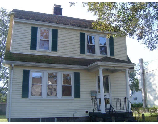 Photo of 217 Pleasant St