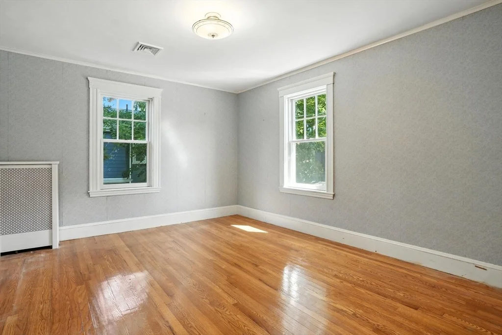 Photo of 83 Traincroft