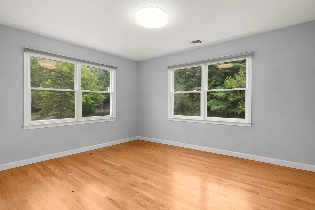 Photo of 2 Wild Meadow Ln