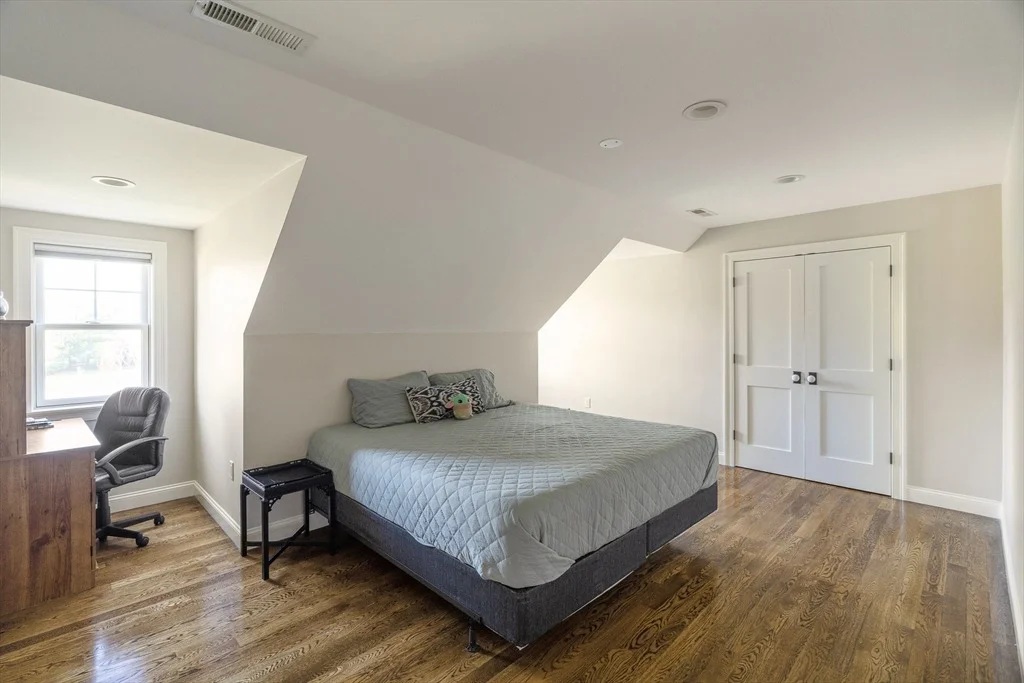 Photo of 8 Goldman Cir
