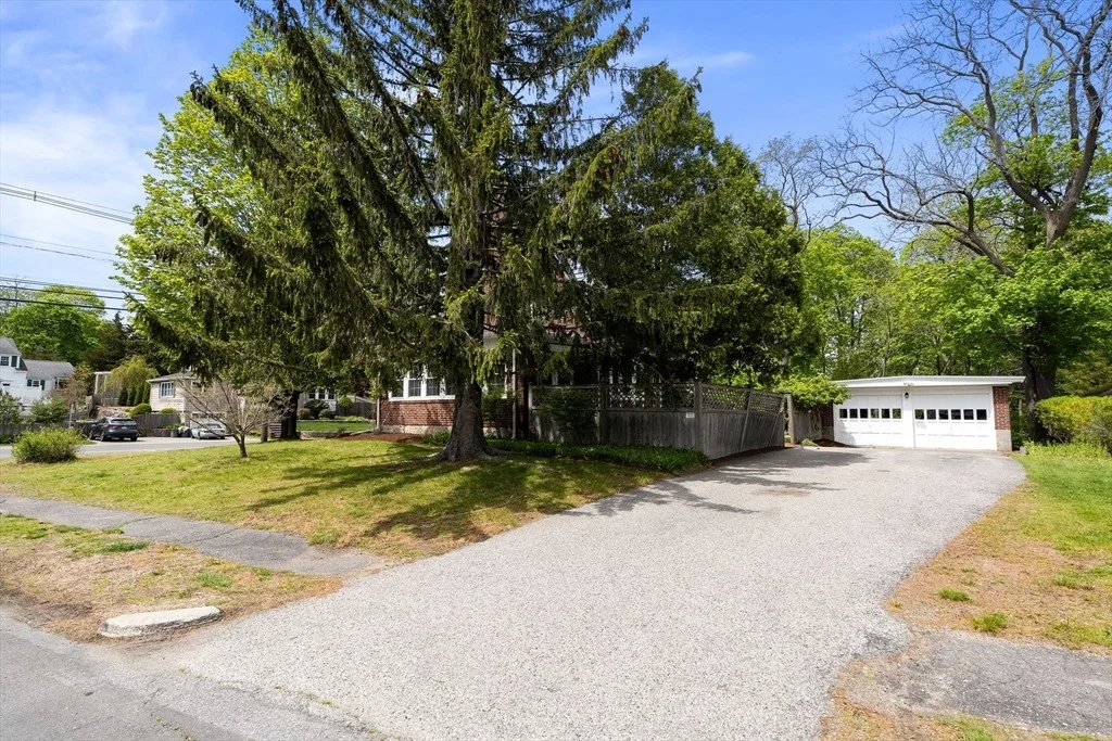 Photo of 106 Central St