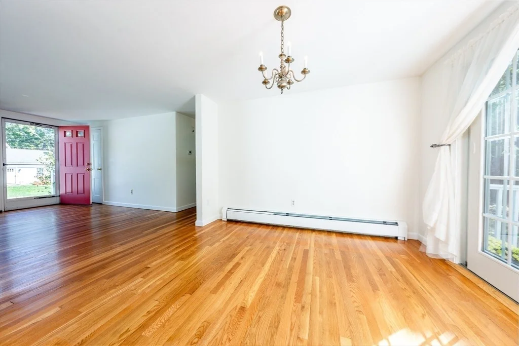 Photo of 21 Wilton Dr