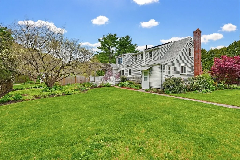 Photo of 13 Lawrence Circle