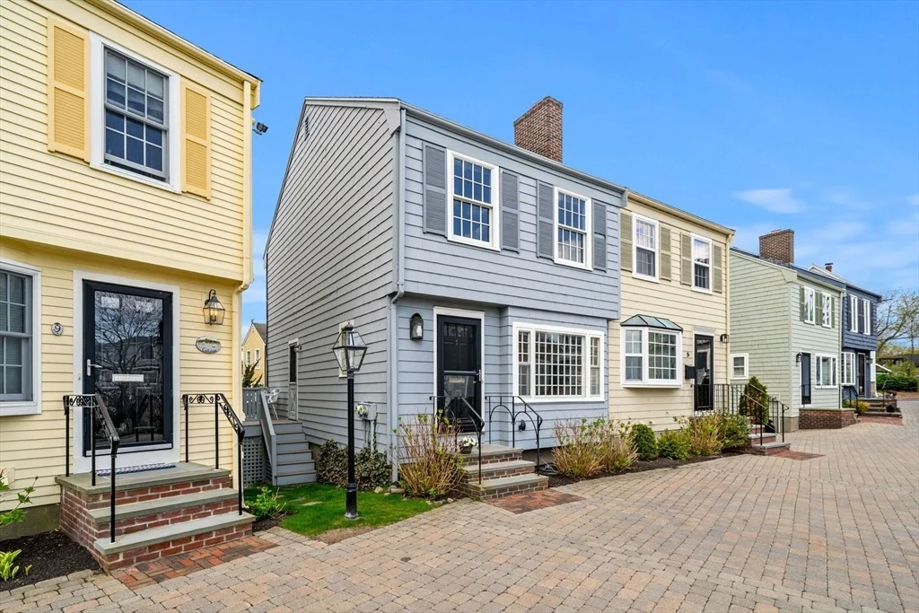 Photo of 7 Leslie Cove