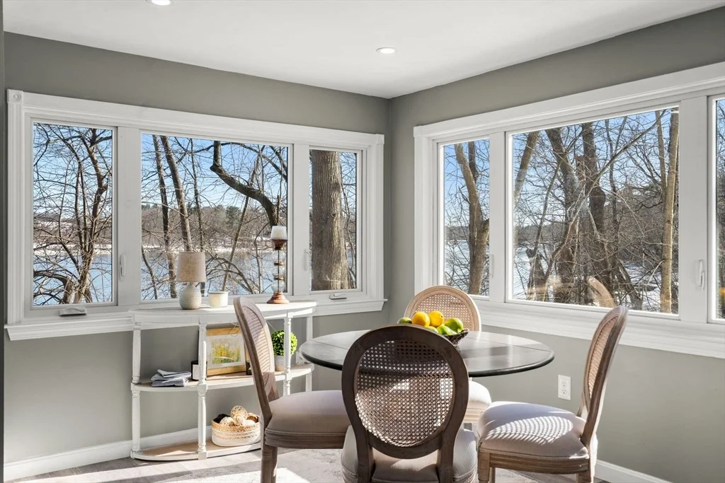 Photo of 25 River Rd