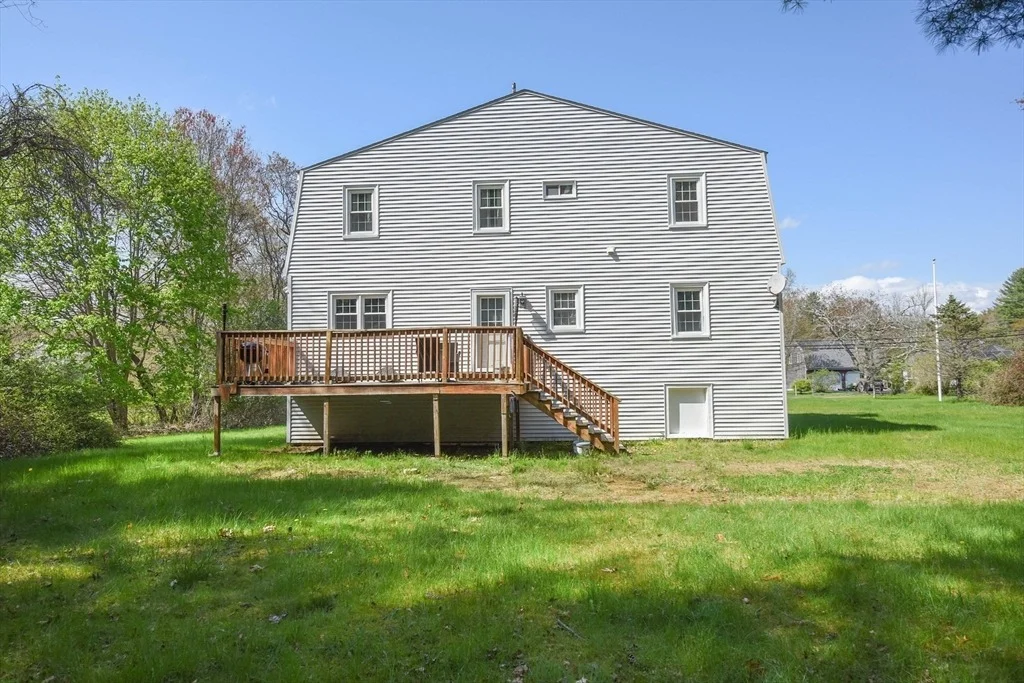 Photo of 325 River Street