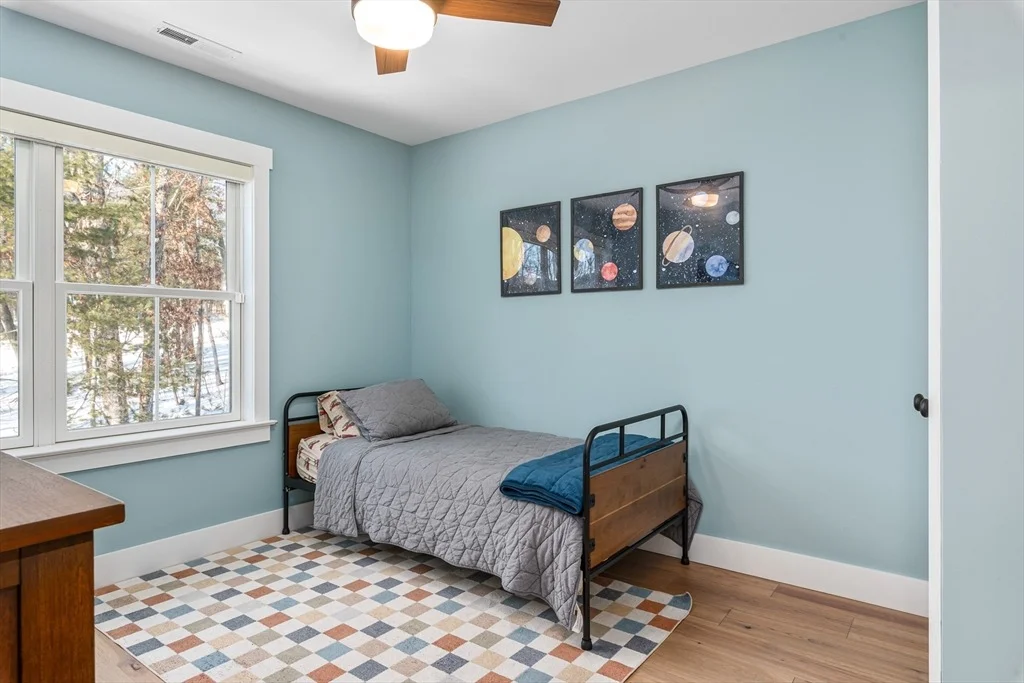 Photo of 102 Bogan Rd