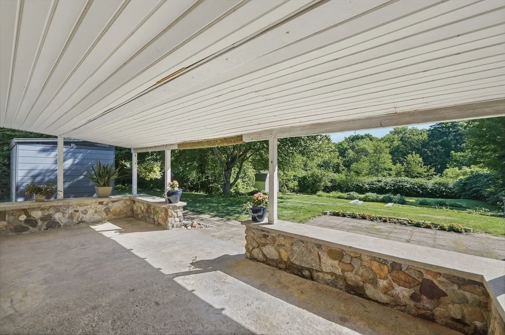 Photo of 251 Shady Brook Lane