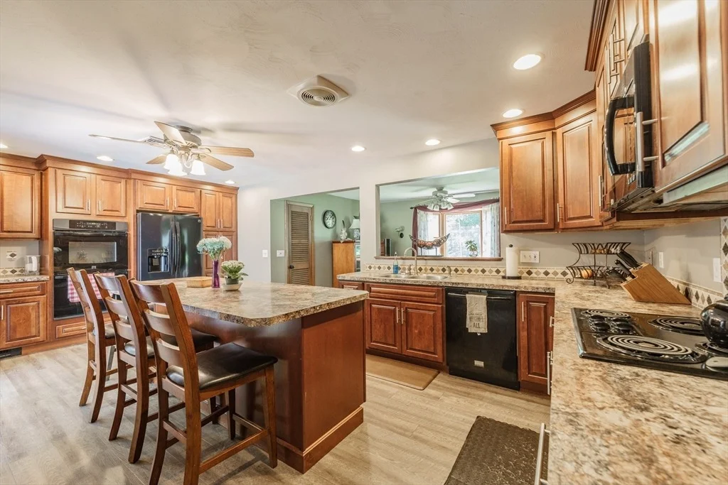 Photo of 128 Skyline Dr