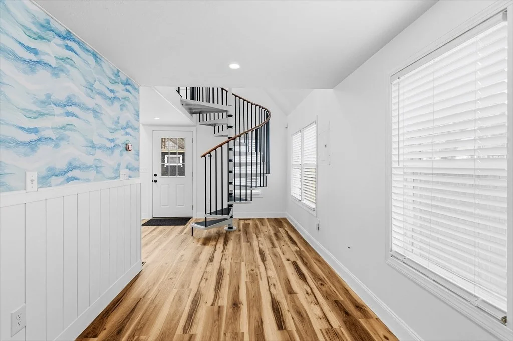 Photo of 8 Cottage St