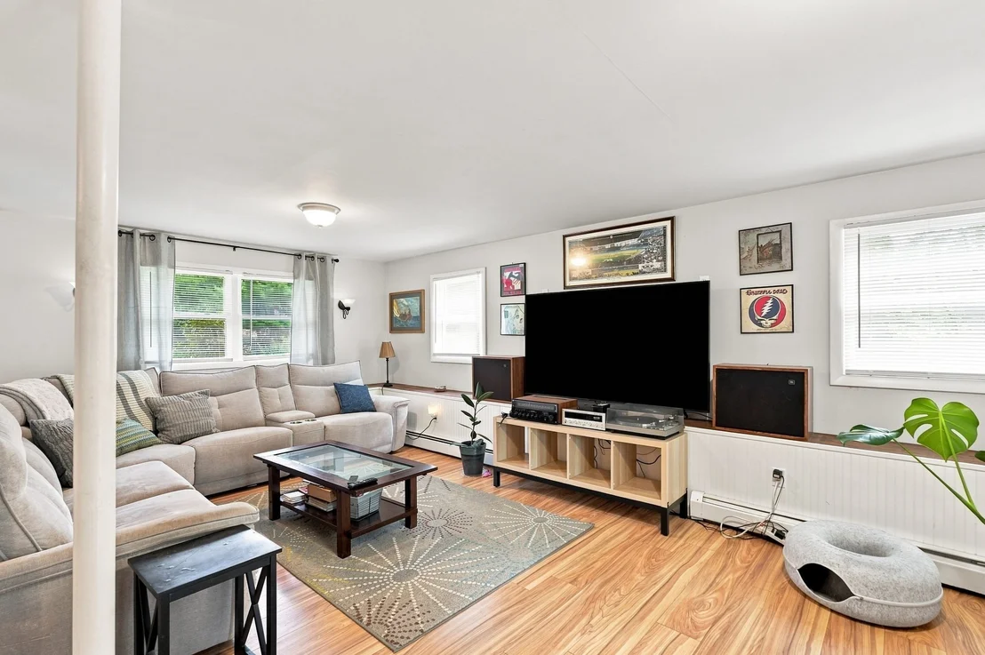 Photo of 32 Mountaindale Rd