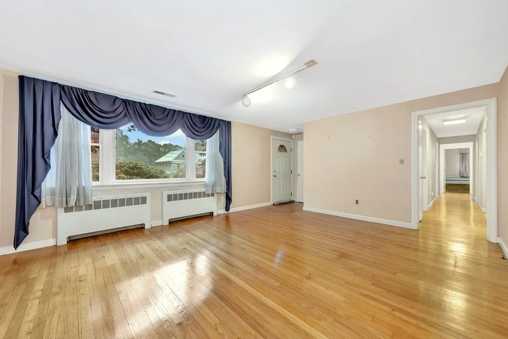 Photo of 24 Dunelm Rd