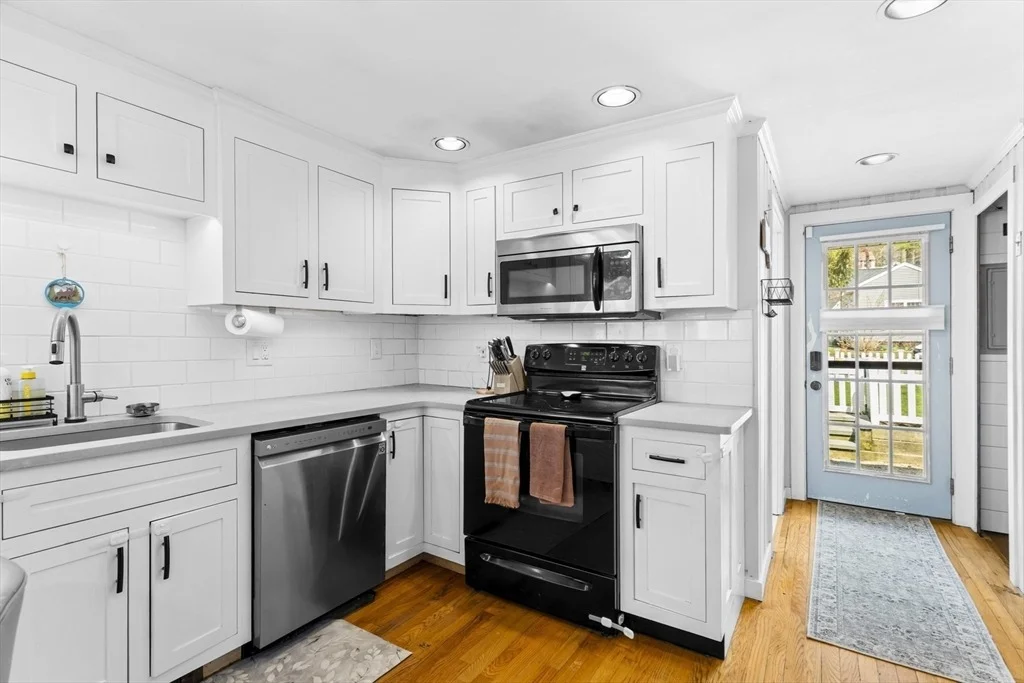 Photo of 10 Beach Rd