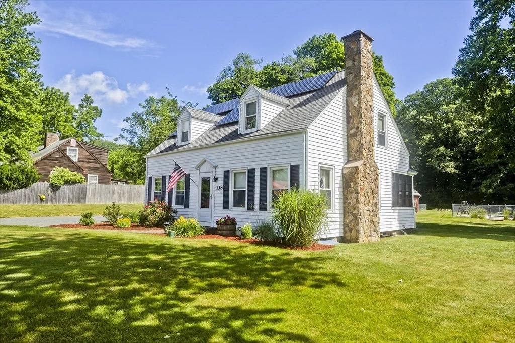 Photo of 138 Vining Hill Rd