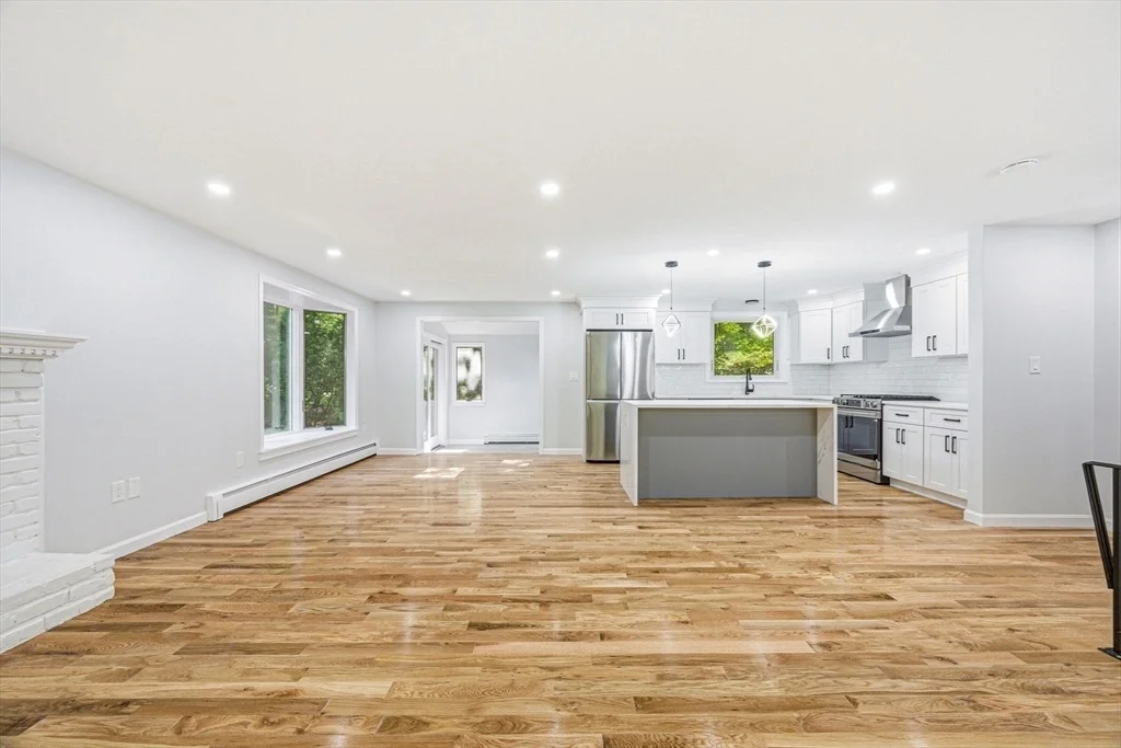 Photo of 7 Hillcrest Dr