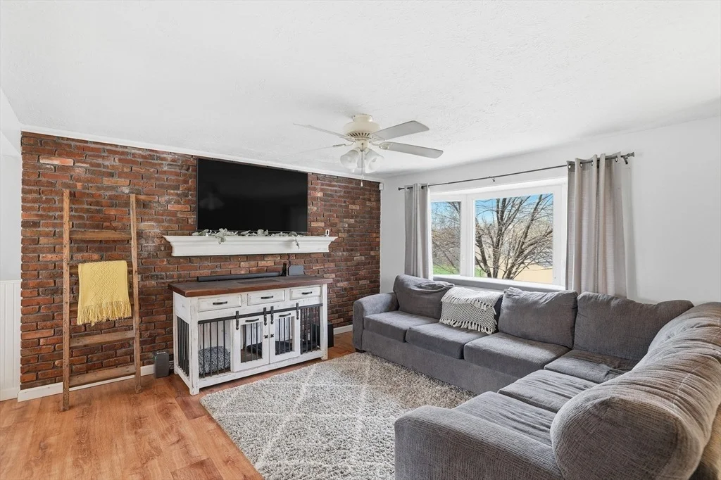 Photo of 11 Duffy Dr