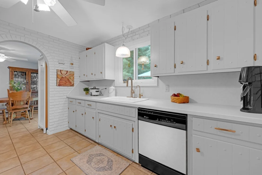 Photo of 47 Horseshoe Cir