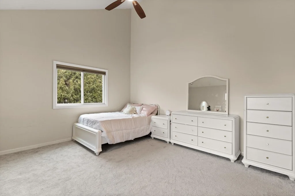 Photo of Unit 333 at 333 Captain Eames Cir