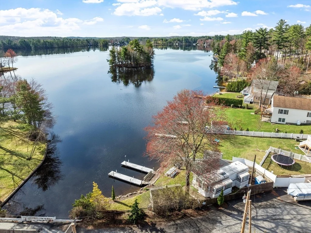 Photo of 895 Flat Hill Rd