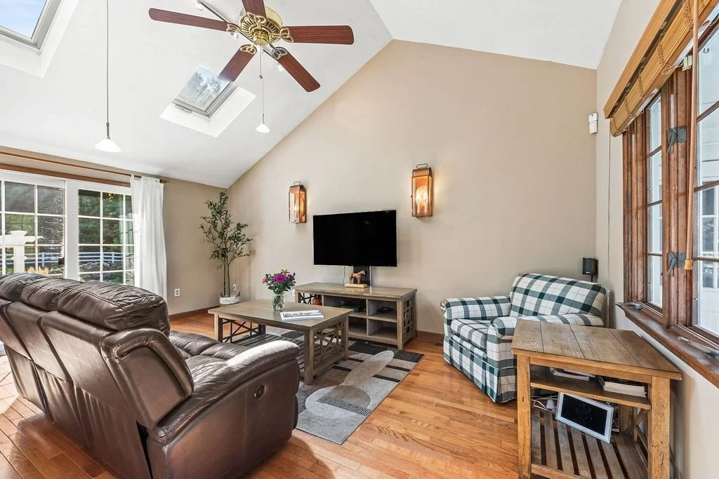 Photo of 7 Chris Dr