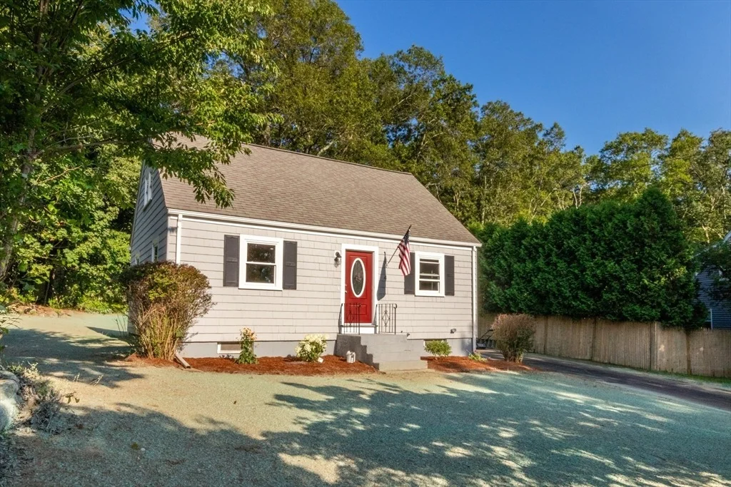 Photo of 4 Highland Cir