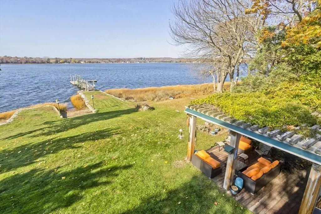 Photo of 62 Riverside Dr
