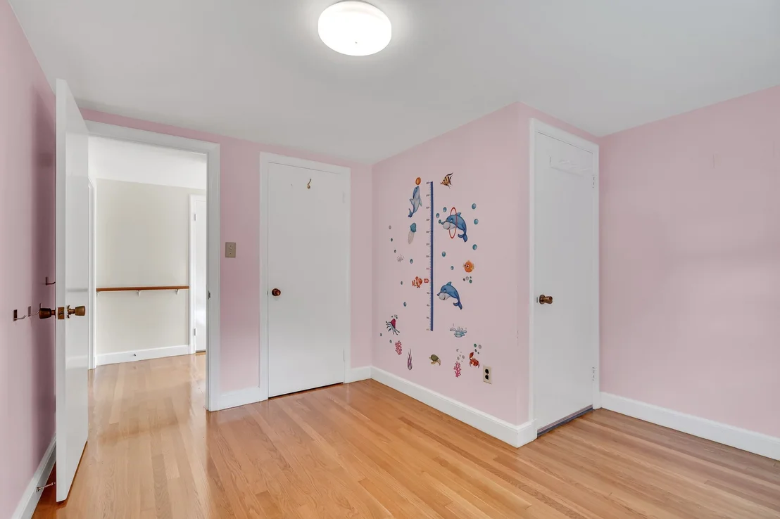 Photo of 33 Stowecroft Rd