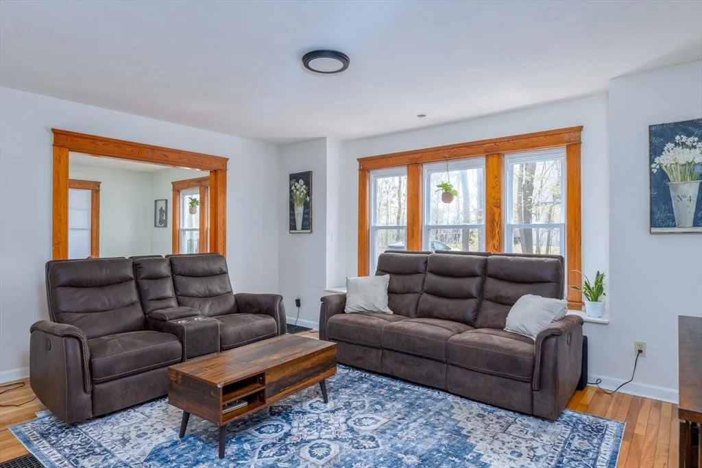 Photo of 42 Maple Ave