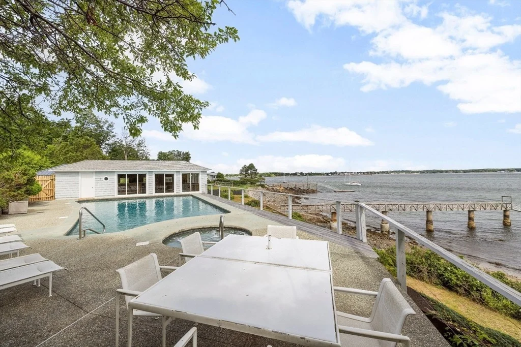 Photo of 4 Broadmere Way