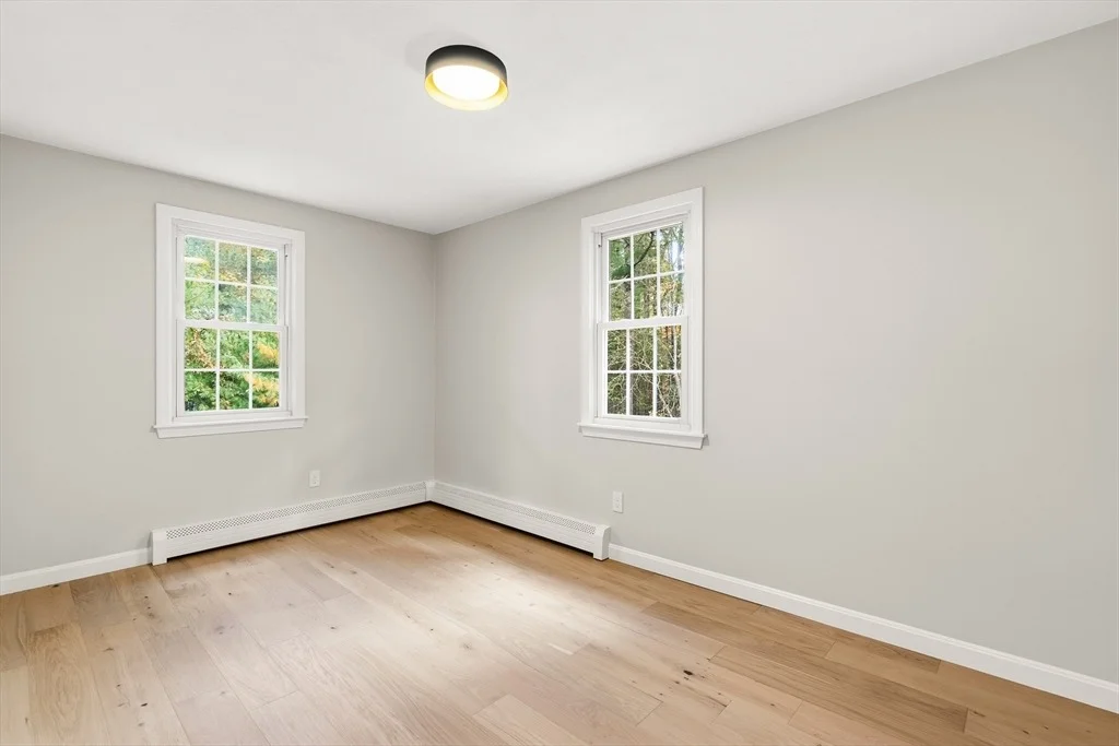 Photo of 293 Mendall Rd