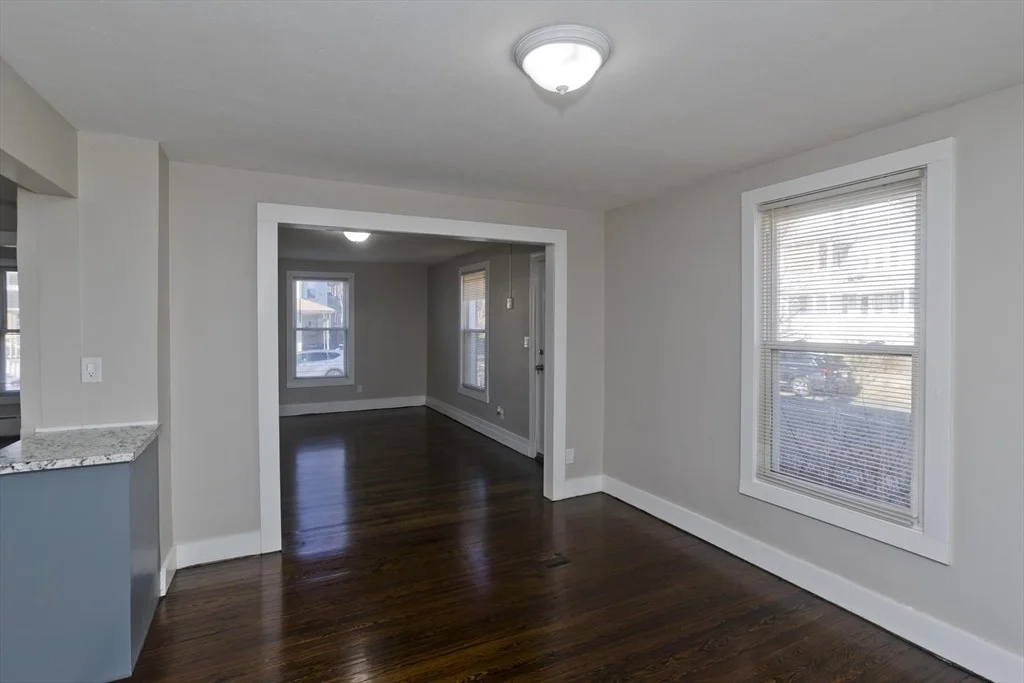 Photo of 182 Massasoit Street