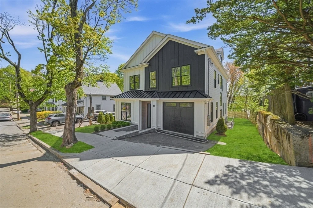 Photo of 28 Chandler