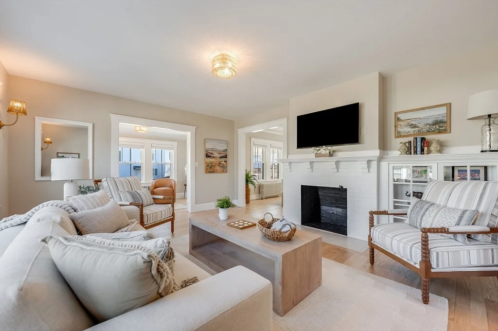 Photo of 8 Riverside Ave